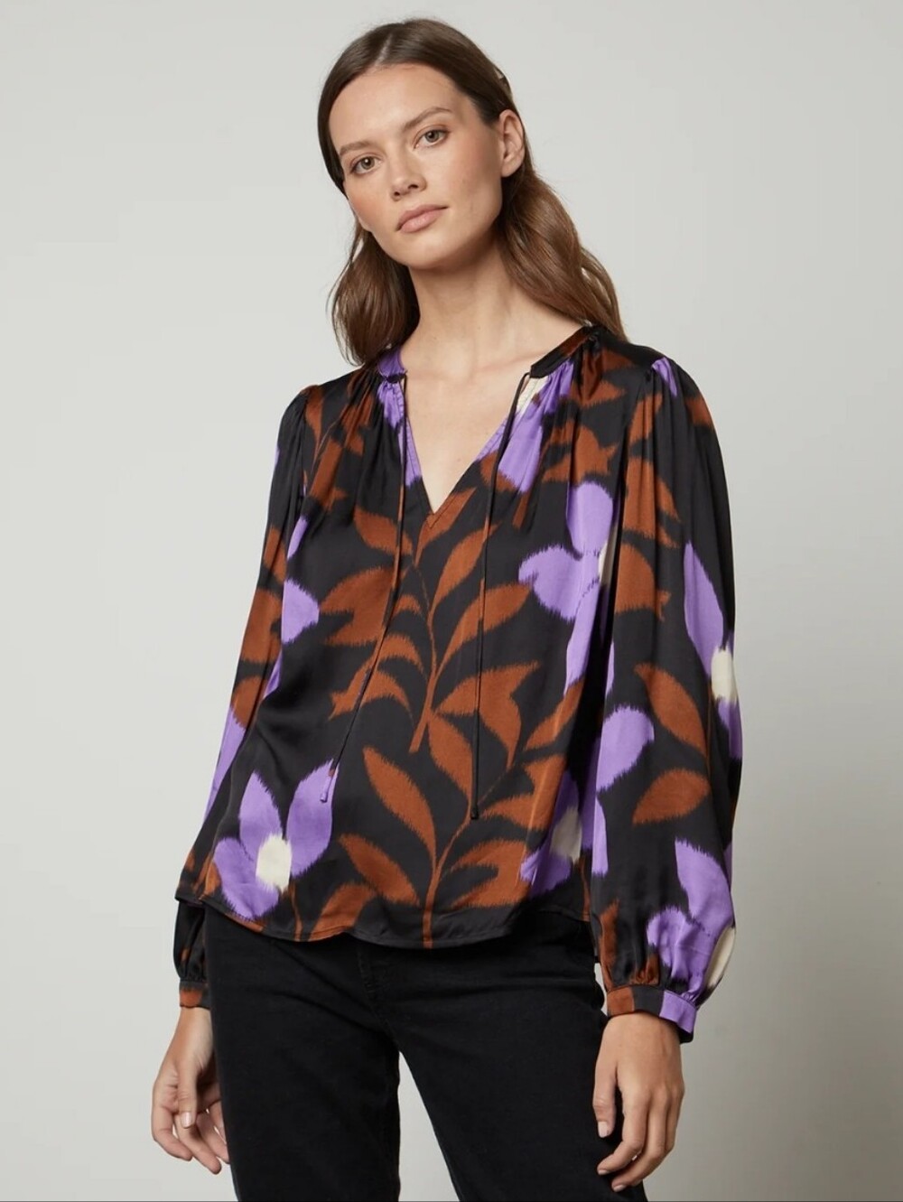 Velvet By Graham & Spencer Women's Isra Printed Satin V-neck Blouse Size S Boho